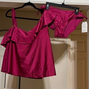 Time and tru bathing suit top and bottom